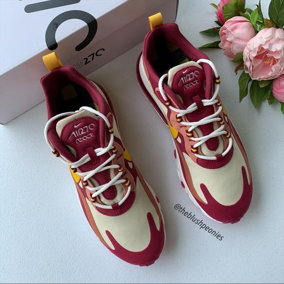 Nike Air Max 270 React NWT - Picture 8 of 12